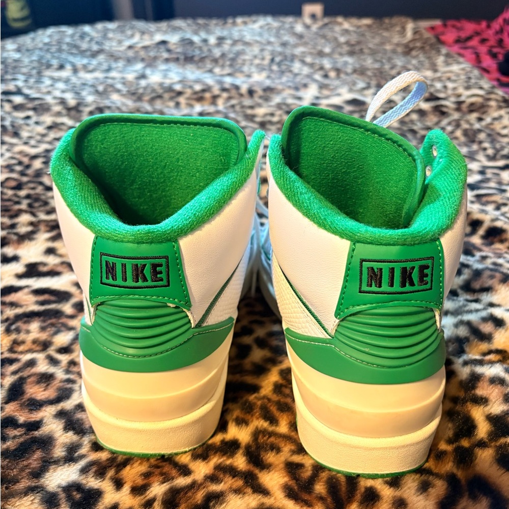 Nike Kids Sneakers in Green and White